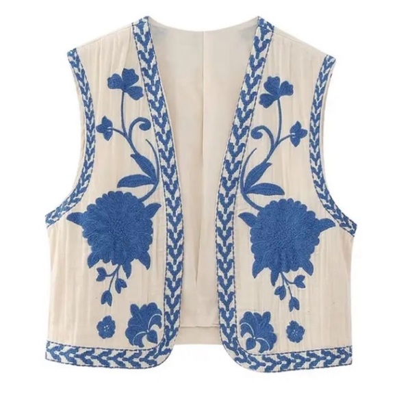 ⭐️HP! Vest embroidered with blue flowers. Size L. New! - Picture 2 of 10